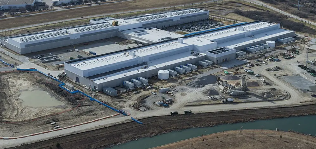Hyperscale data center campus — chilled water insulation by Caldwell